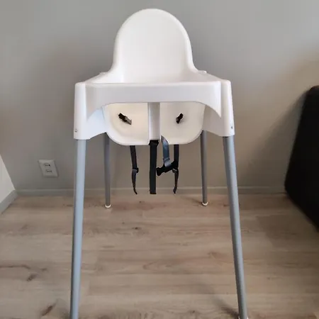 Apartment Sweet Family *